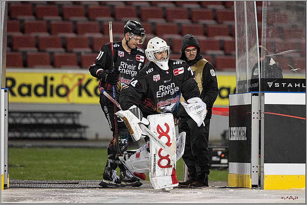PENNY DEL;  Kölner Haie - Fischtown Pinguins; Köln, 22.12.2022